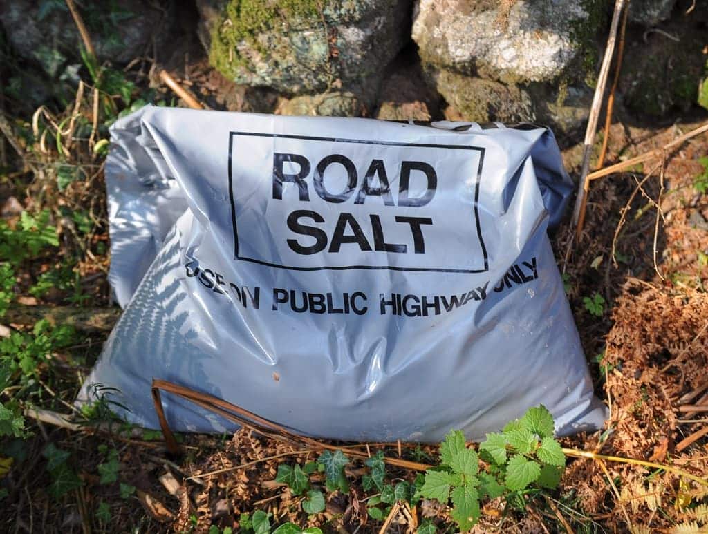 Buying deicing road salt: things to keep in mind